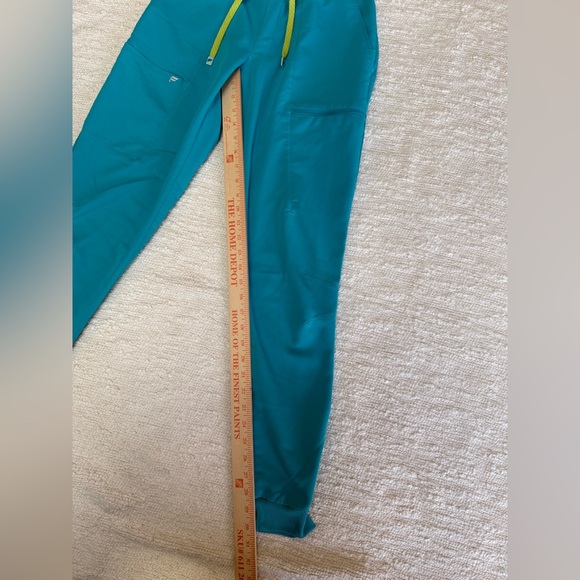 Fabletics Feel Good Performance High-Rise Ion Scrub Pant Caribbean Blue XS - Picture 2 of 7